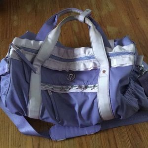 Ivivva duffel/ weekender bag